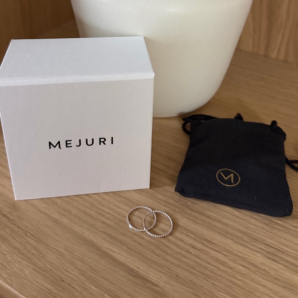 Mejuri 14k White Gold Ring - Set of Two (Twisted & Beaded), Size 4